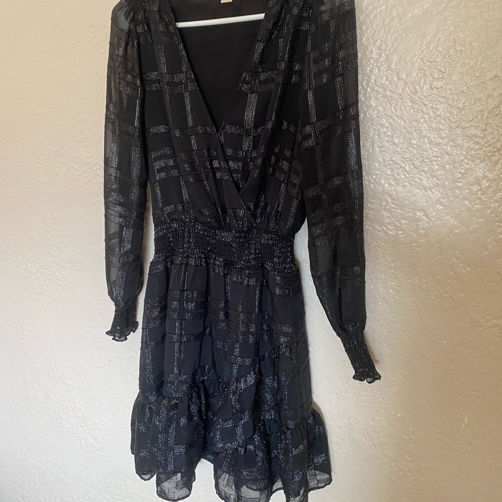 Small MICHAEL Michael Kors black v-neck dress